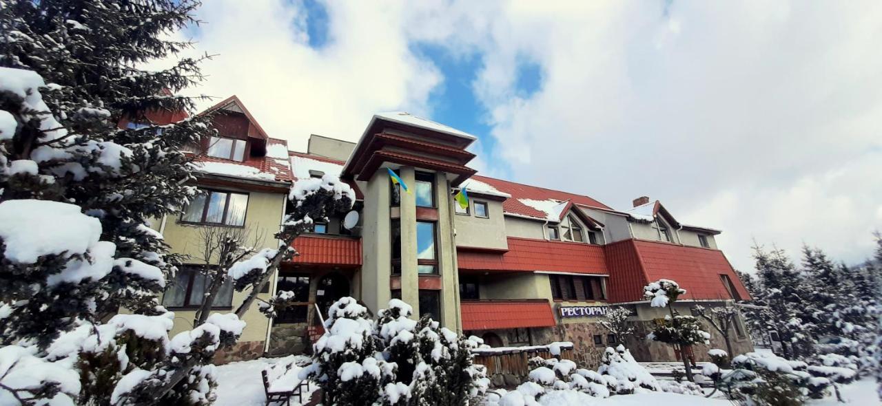 Hotel Perlyna Karpat à Slavsko Extérieur photo