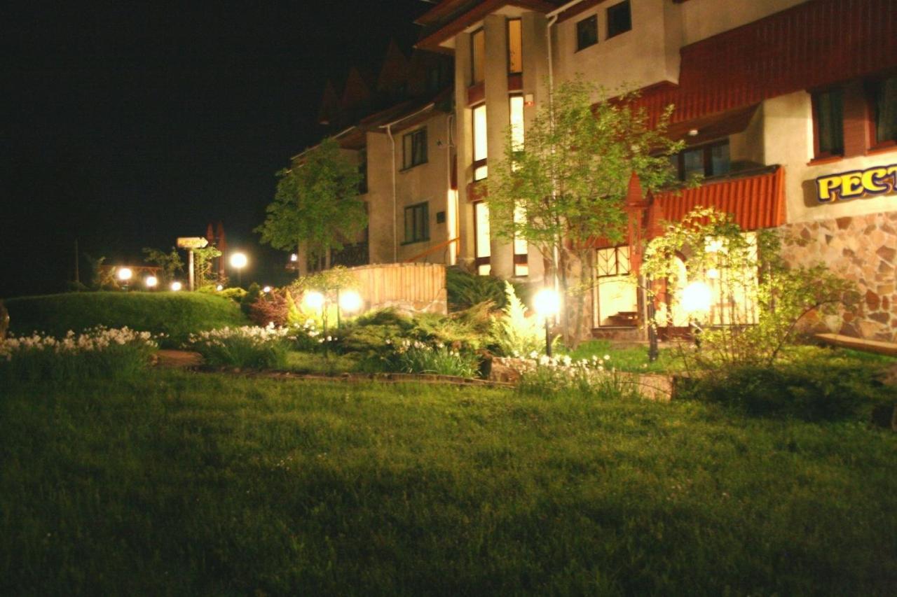 Hotel Perlyna Karpat à Slavsko Extérieur photo