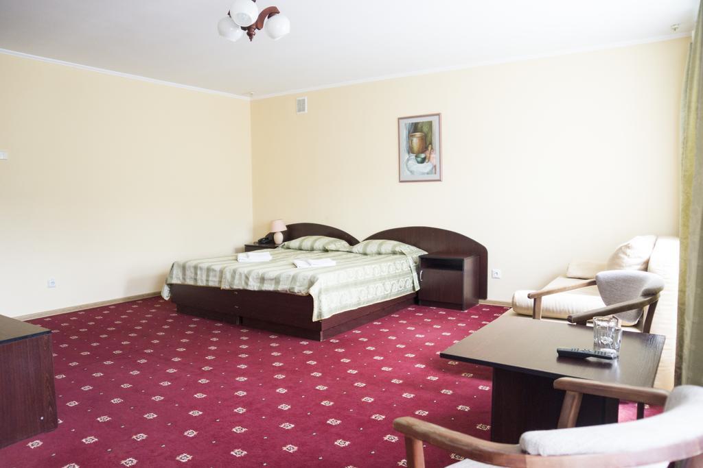 Hotel Perlyna Karpat à Slavsko Extérieur photo