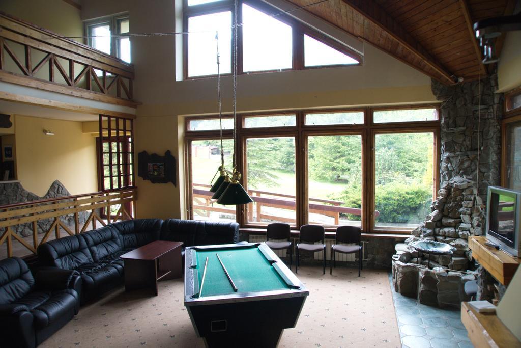Hotel Perlyna Karpat à Slavsko Extérieur photo