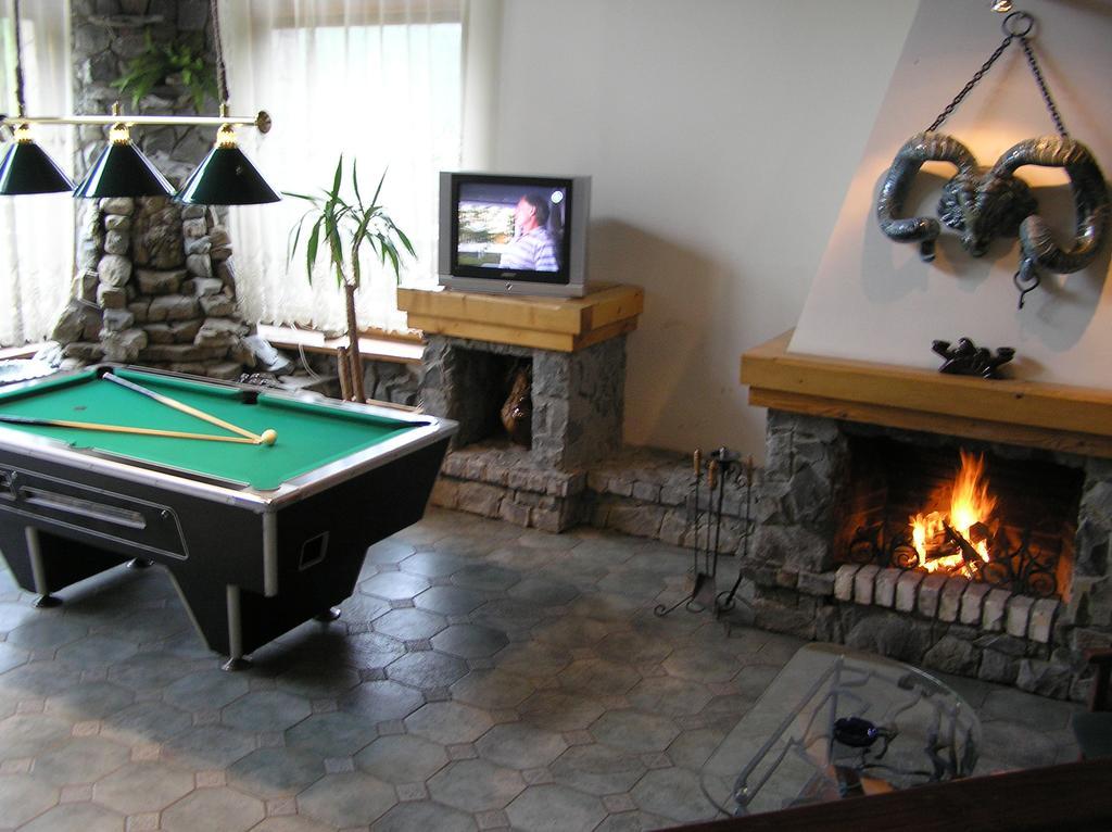 Hotel Perlyna Karpat à Slavsko Extérieur photo